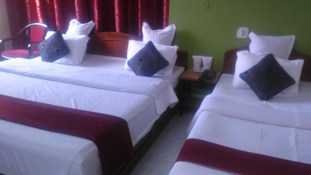 Breeze Hotel 실리구리 객실 사진